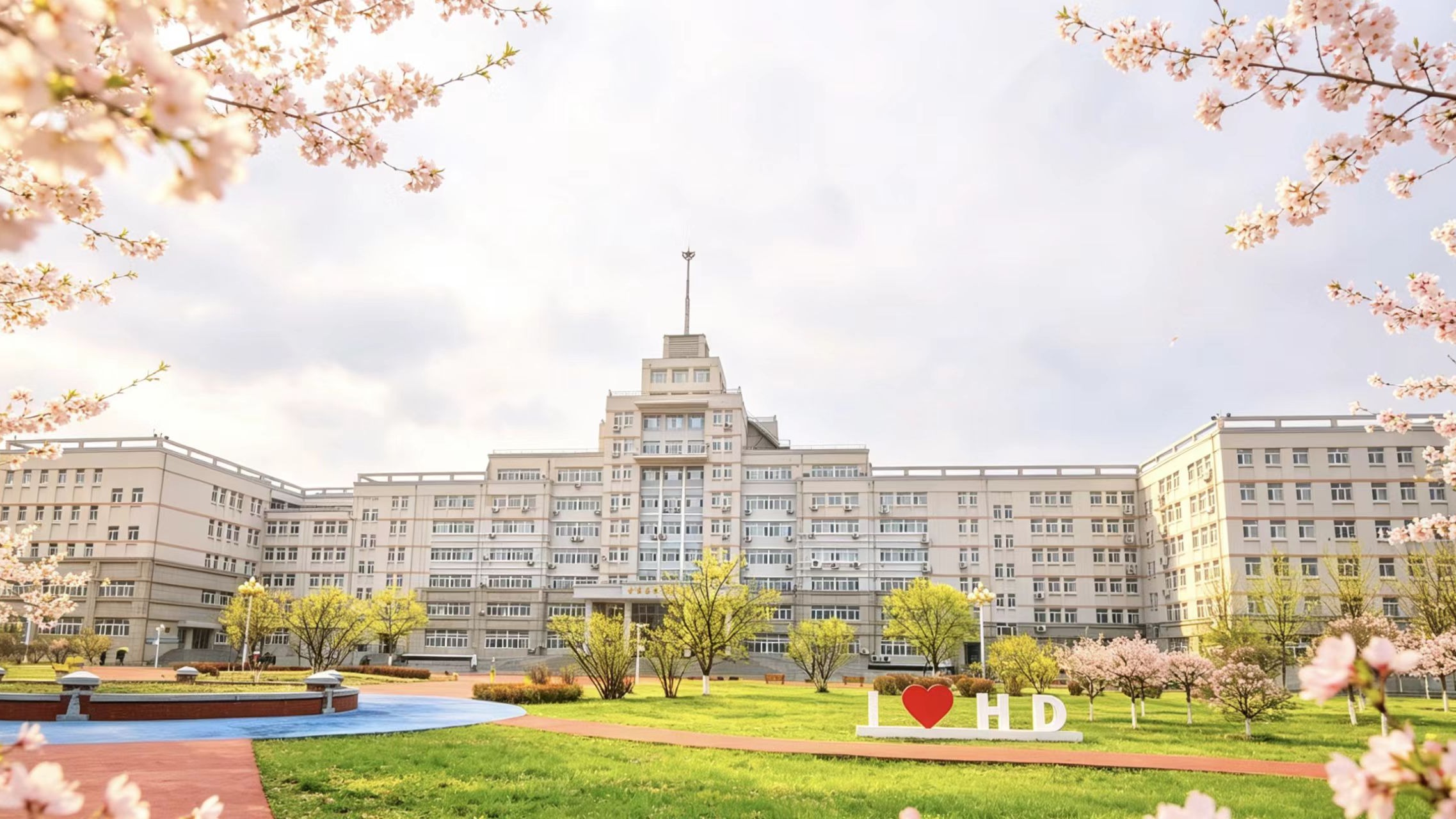 以光影为笔，以匠心育人 ——“艺媒·映像”摄影与后期制作工作室正式启航