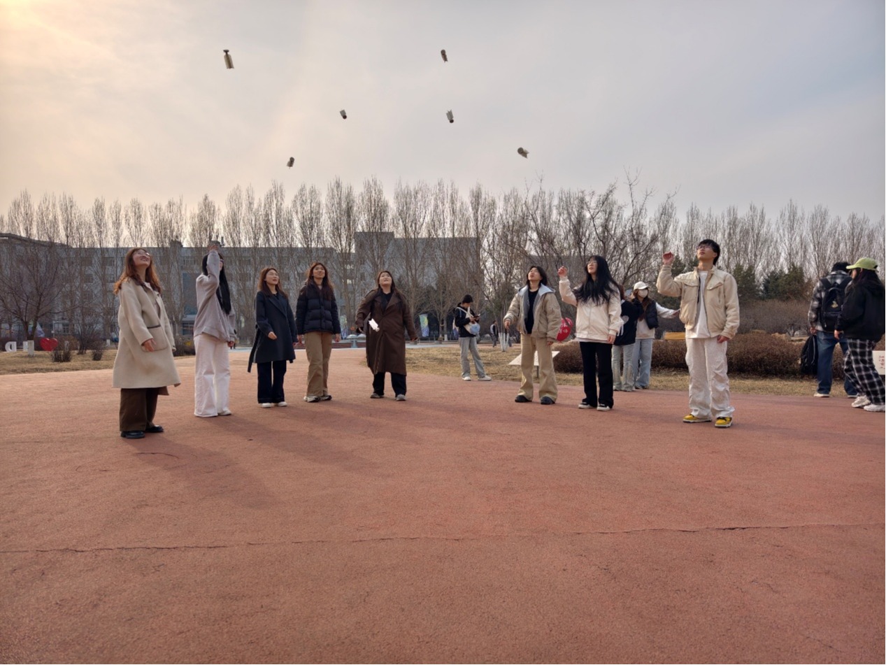 艺彩纷呈｜艺术与传媒学院开展“毽舞青春飞扬，携手共筑华章”踢毽子比赛班赛